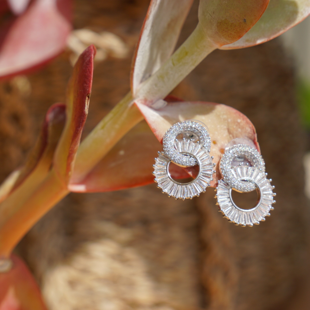 Estrella Caída - infinity earrings