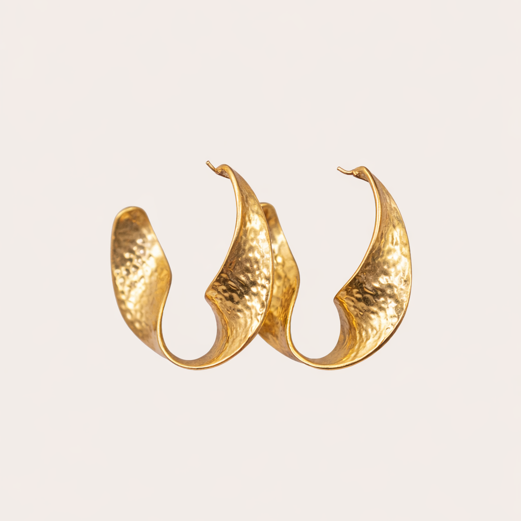 Gehamerde gouden ring oorbellen