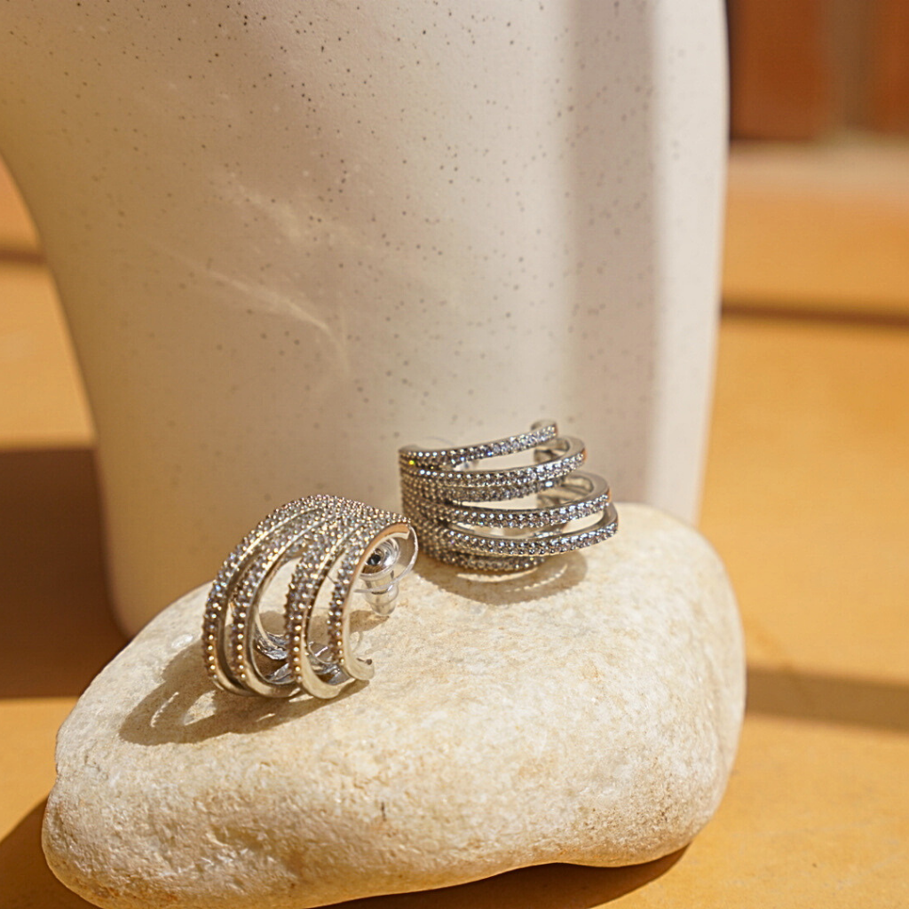 Brillo de Salvaje studs