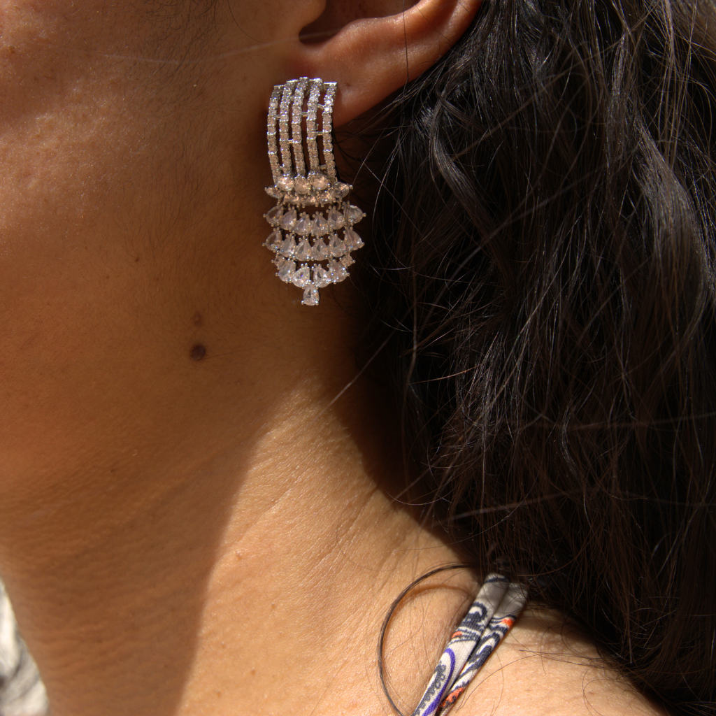 Supernova - boucles d'oreilles pendantes en strass
