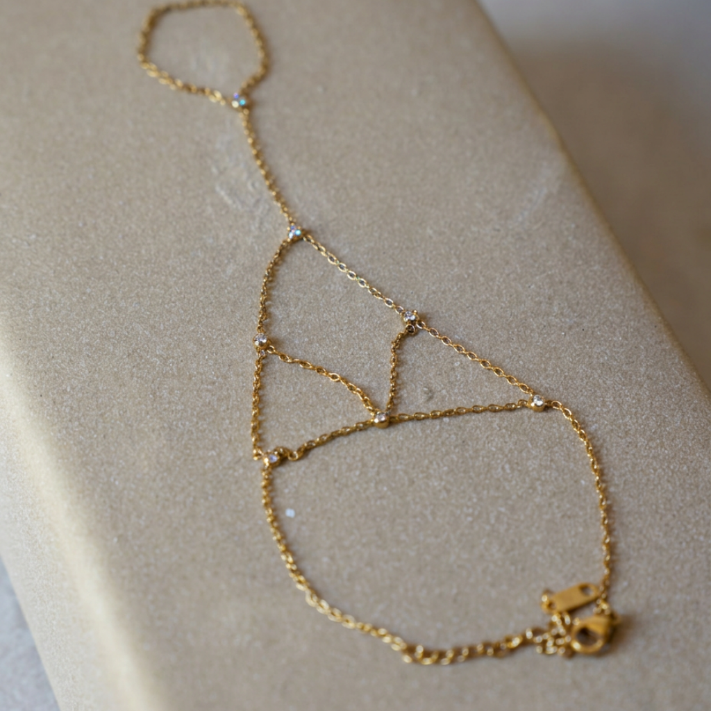 Constella – minimal gold hand chain with spheres – detail 3 – Wear Celestials
