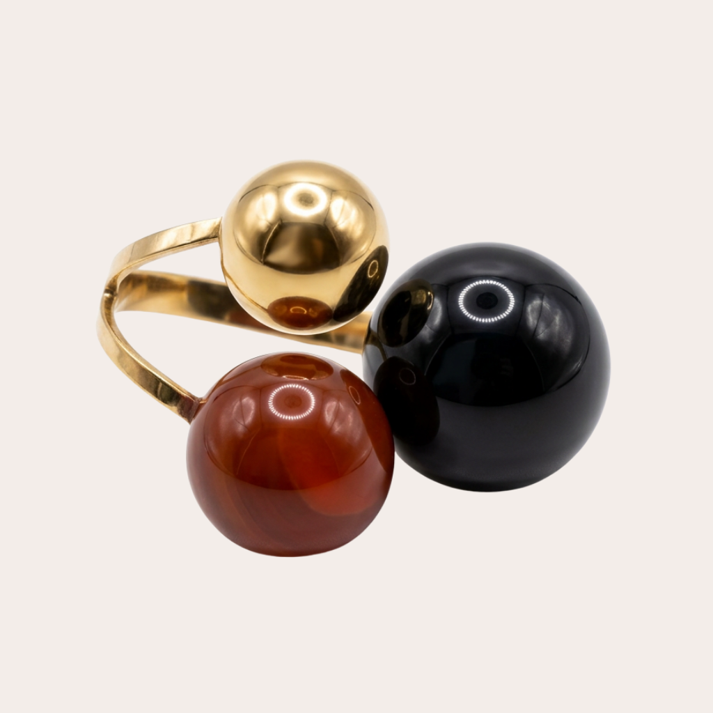 Cósmico de Colores – gold statement ring with three coloured spheres – Wear Celestials