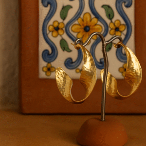 Gehamerde gouden ring oorbellen