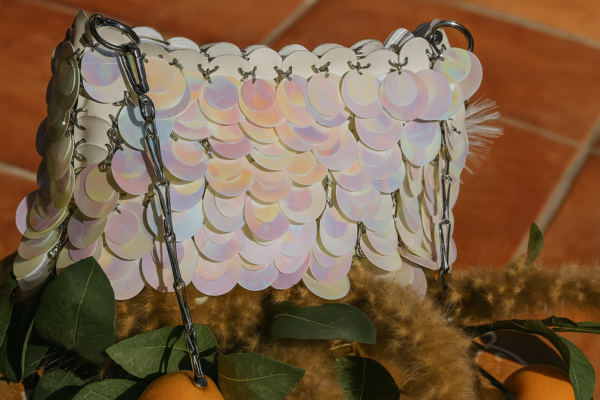 Witte tas met grote pailletten