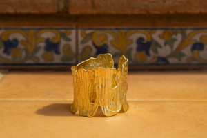 Gouden slavenarmband