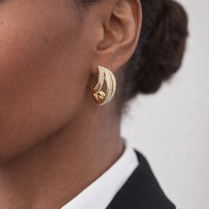 Gouden studs laagjes