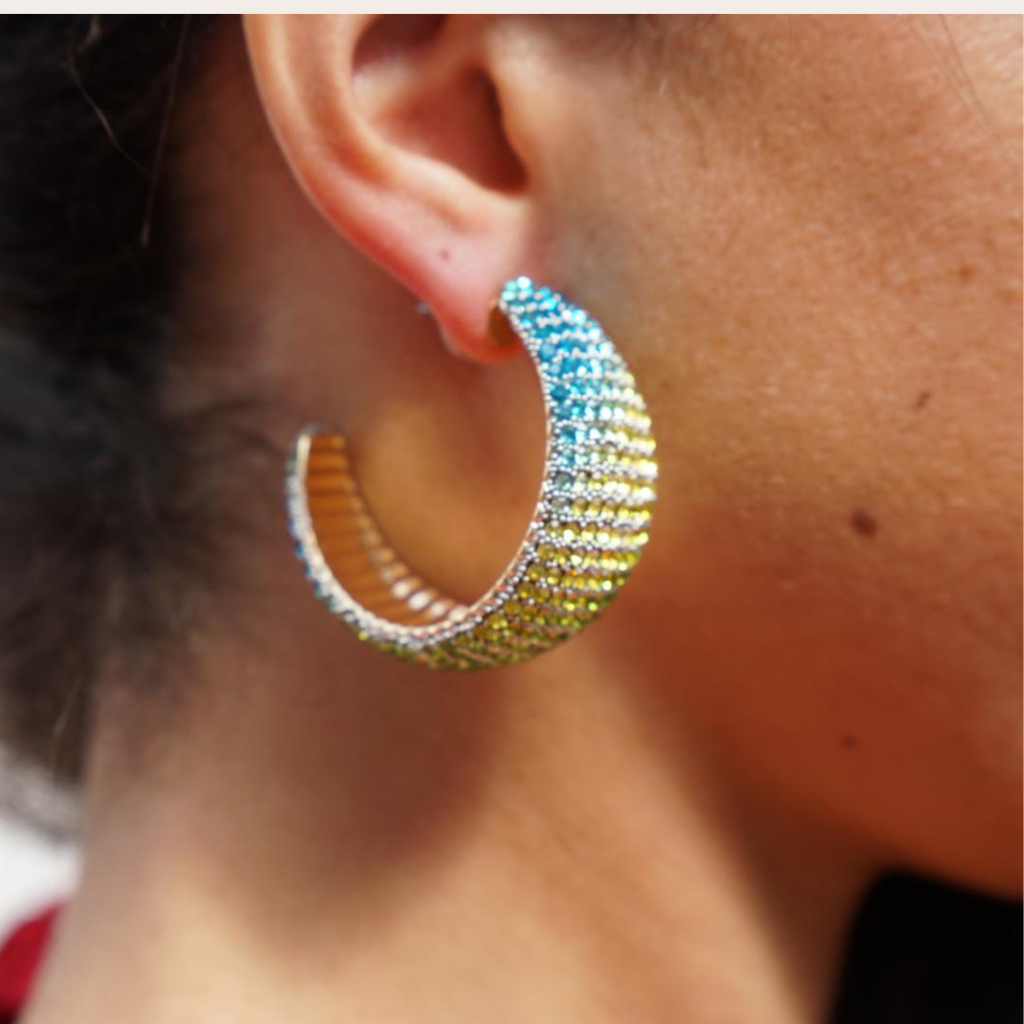 Groene blauwe oorringen steentjes