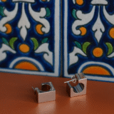 Kleine zilveren vierkante oorbellen