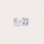 Vierkante minimalistische oorbellen zilver