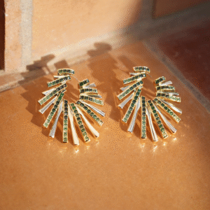 Gouden waaier oorbellen met steentjes