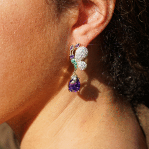 Vlinder oorbellen paarse steen