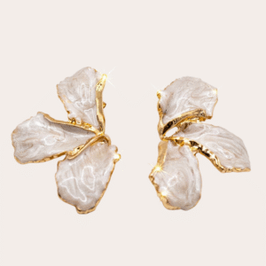 Witte bloem oorbellen