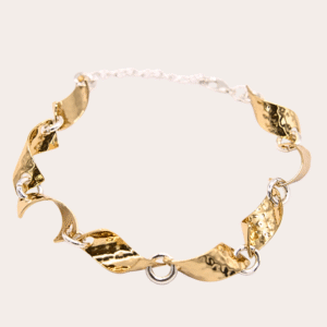 Golden twisten chain necklace